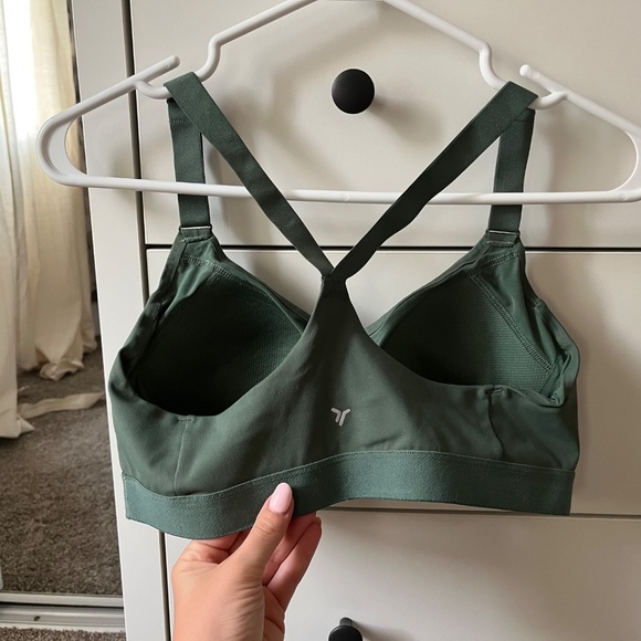 OLD NAVY activewear sports bras x2 bundle - Picture 3 of 4